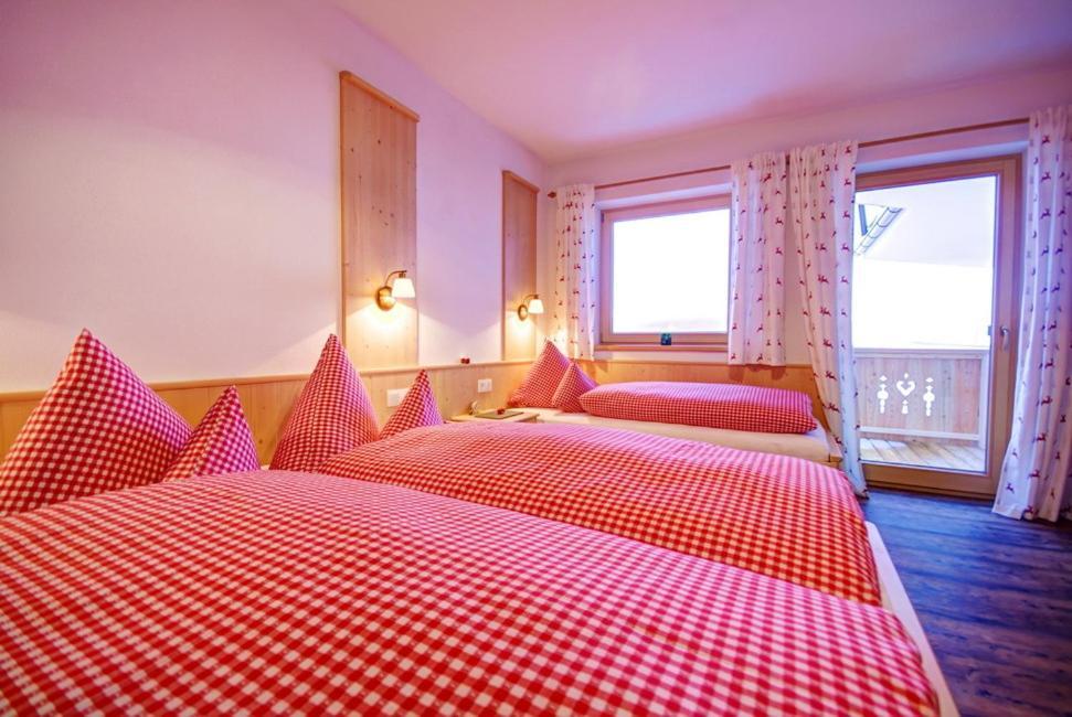 Landhaus Alpenjaeger Hainzenberg Phòng bức ảnh