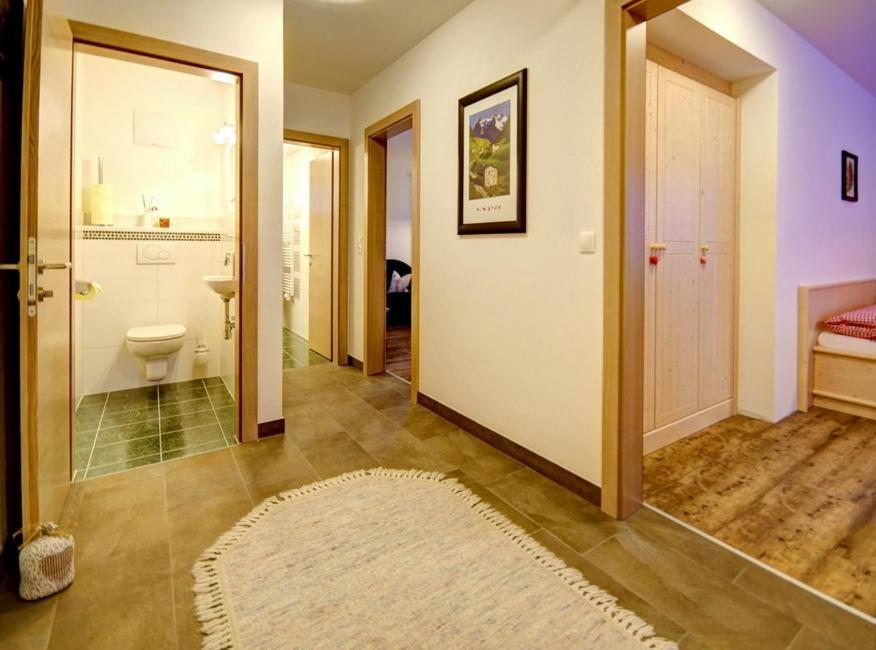 Landhaus Alpenjaeger Hainzenberg Phòng bức ảnh
